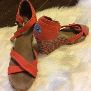Toms Wedges